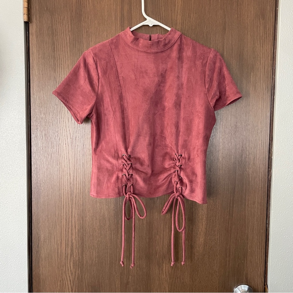Le Lis Pink Ruched Tie Front Suede Crop Top (missing top button in back)